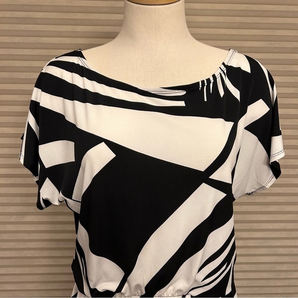 City Triangles Dress/Medium - Picture 3 of 6